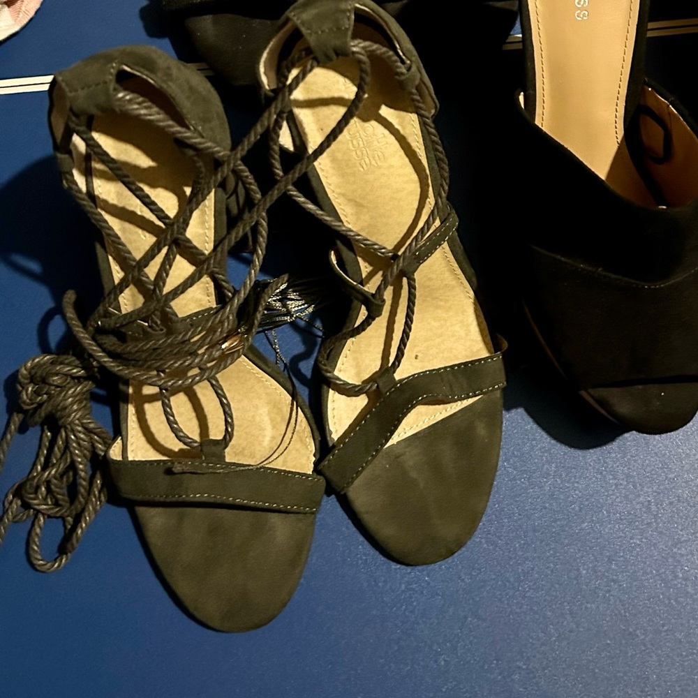 Express heels, ankle wrap with tassel, size 8